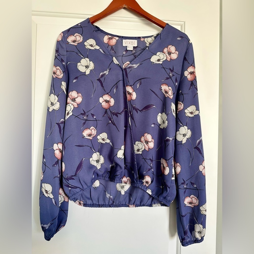 VIXBE PURPLE FLORAL FAUX WRAP BLOUSE